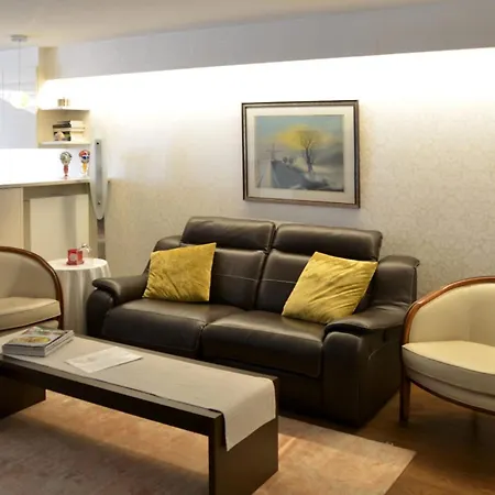 Icons 2 Apartment